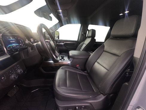 Used 2024 Chevrolet Silverado 3500 LT w/ Texas Edition image 10