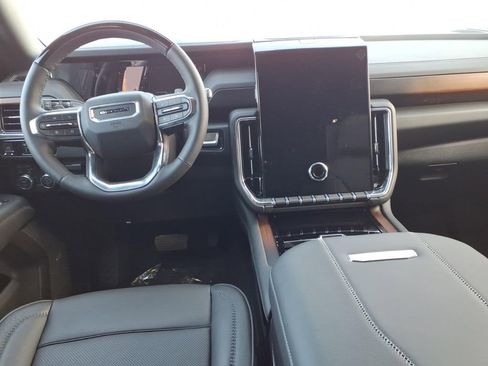 New 2026 GMC Yukon Denali w/ Denali Reserve Package image 8