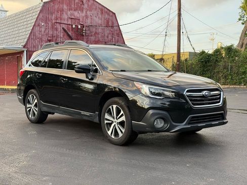 Used 2019 Subaru Outback 2.5i Limited AWD/4WD image 2