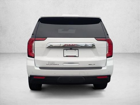 Used 2021 GMC Yukon XL SLT w/ SLT Luxury Plus Package image 6