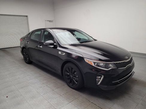 Used 2018 Kia Optima S FWD image 13