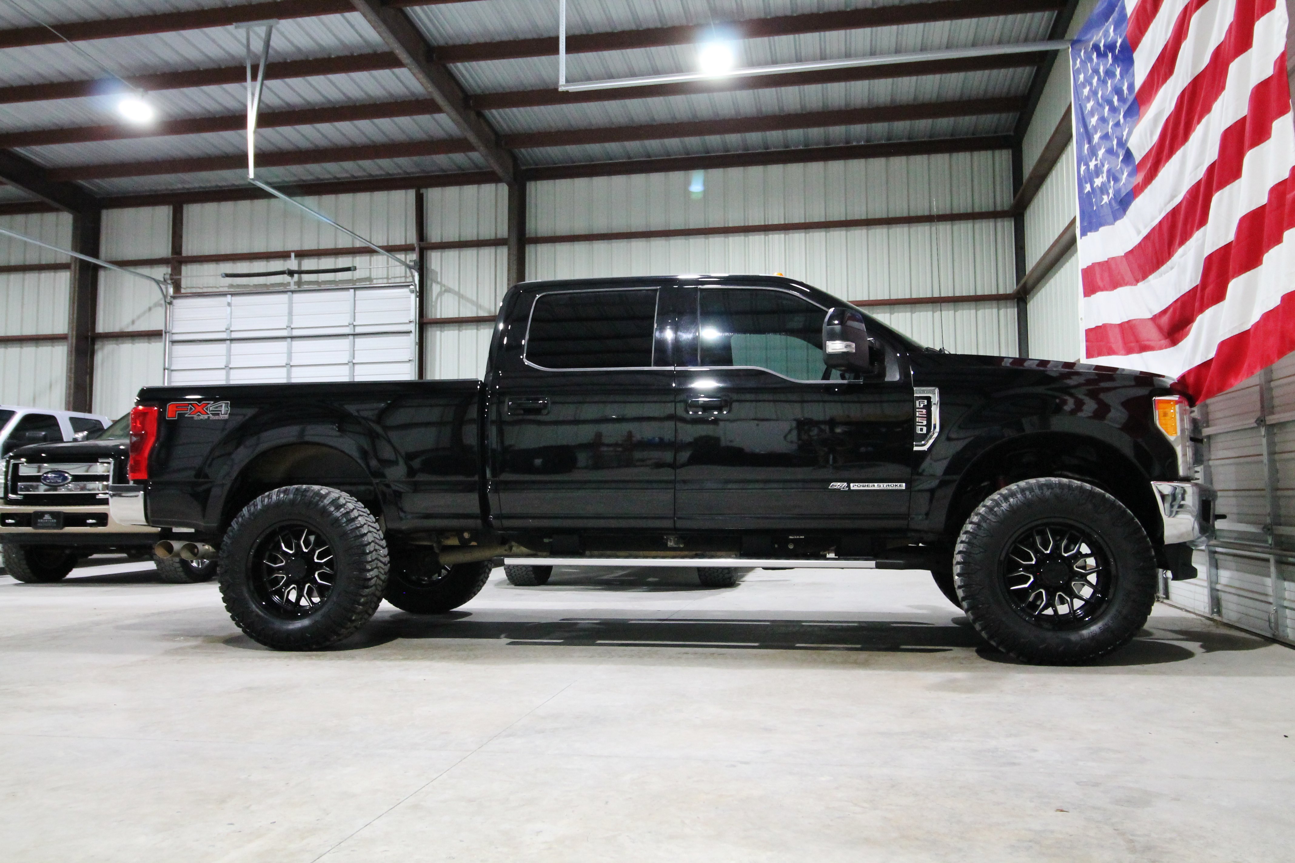 Used 2017 Ford F250 Lariat w/ Lariat Ultimate Package AWD/4WD image 14