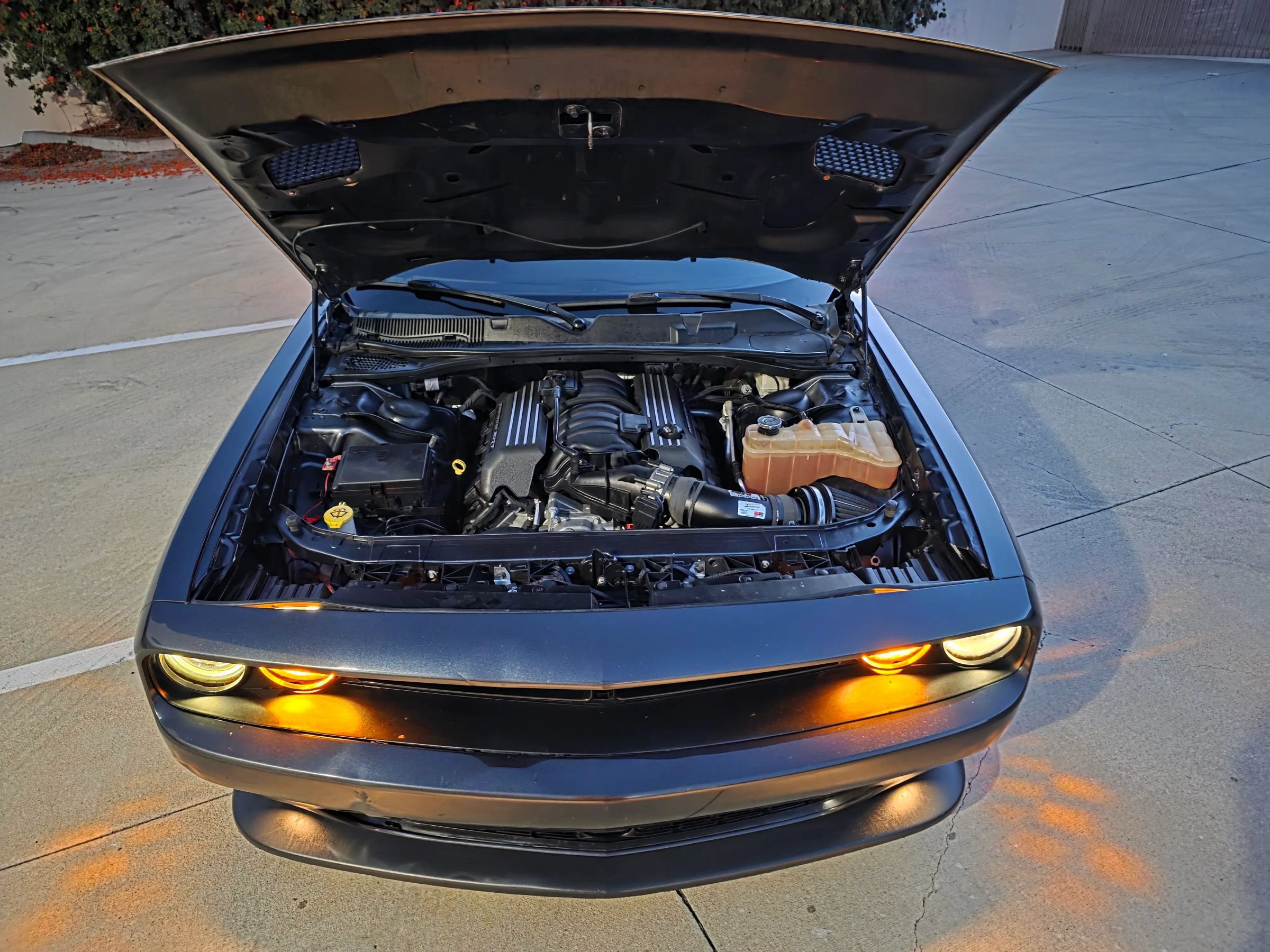 Used 2016 Dodge Challenger R/T Scat Pack w/ Leather Interior Group RWD image 25