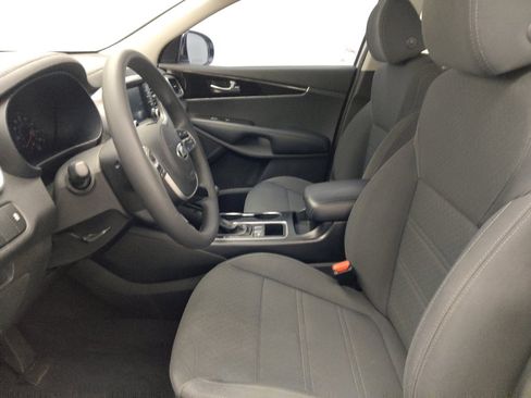 Used 2020 Kia Sorento FWD V6 image 16