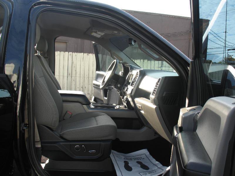 Used 2017 Ford F150 XLT w/ Equipment Group 302A Luxury AWD/4WD image 20