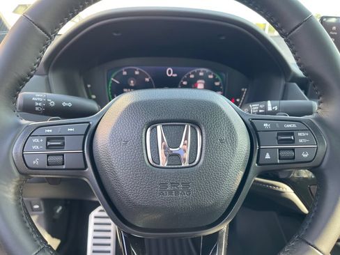 Used 2024 Honda Accord Sport image 12