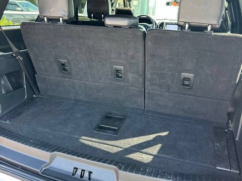 Used 2020 Ford Expedition XLT w/ Equipment Group 202A AWD/4WD image 7