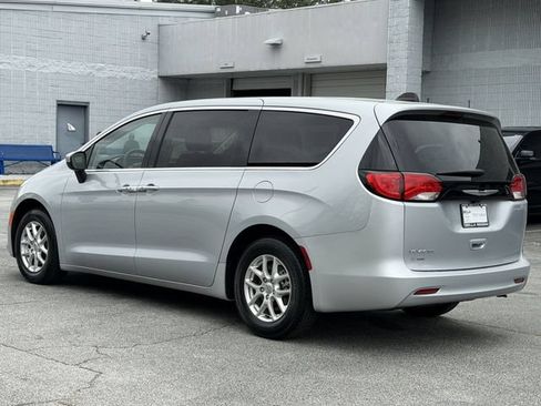 Used 2023 Chrysler Voyager LX FWD image 20