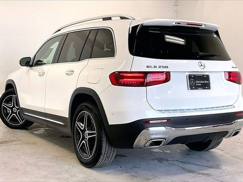 New 2026 Mercedes-Benz GLB 250 4MATIC image 12