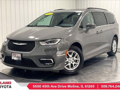 Used 2022 Chrysler Pacifica Touring-L