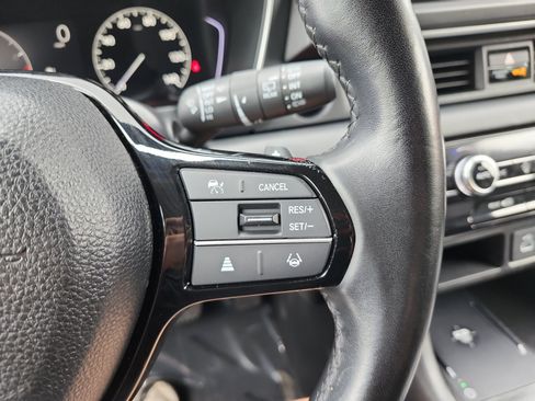 Used 2023 Honda Pilot Touring image 29