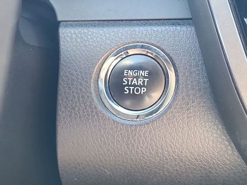 Used 2019 Toyota Camry LE image 35