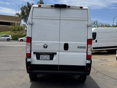 Used 2023 RAM ProMaster 2500 FWD image 10