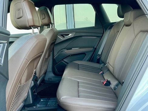 Used 2024 Audi Q4 e-tron Premium image 17
