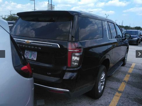 Used 2024 Chevrolet Suburban LT AWD/4WD image 3