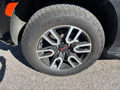 Certified 2022 GMC Yukon AT4 AWD/4WD image 10