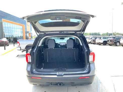 Used 2026 Ford Explorer Active RWD image 21