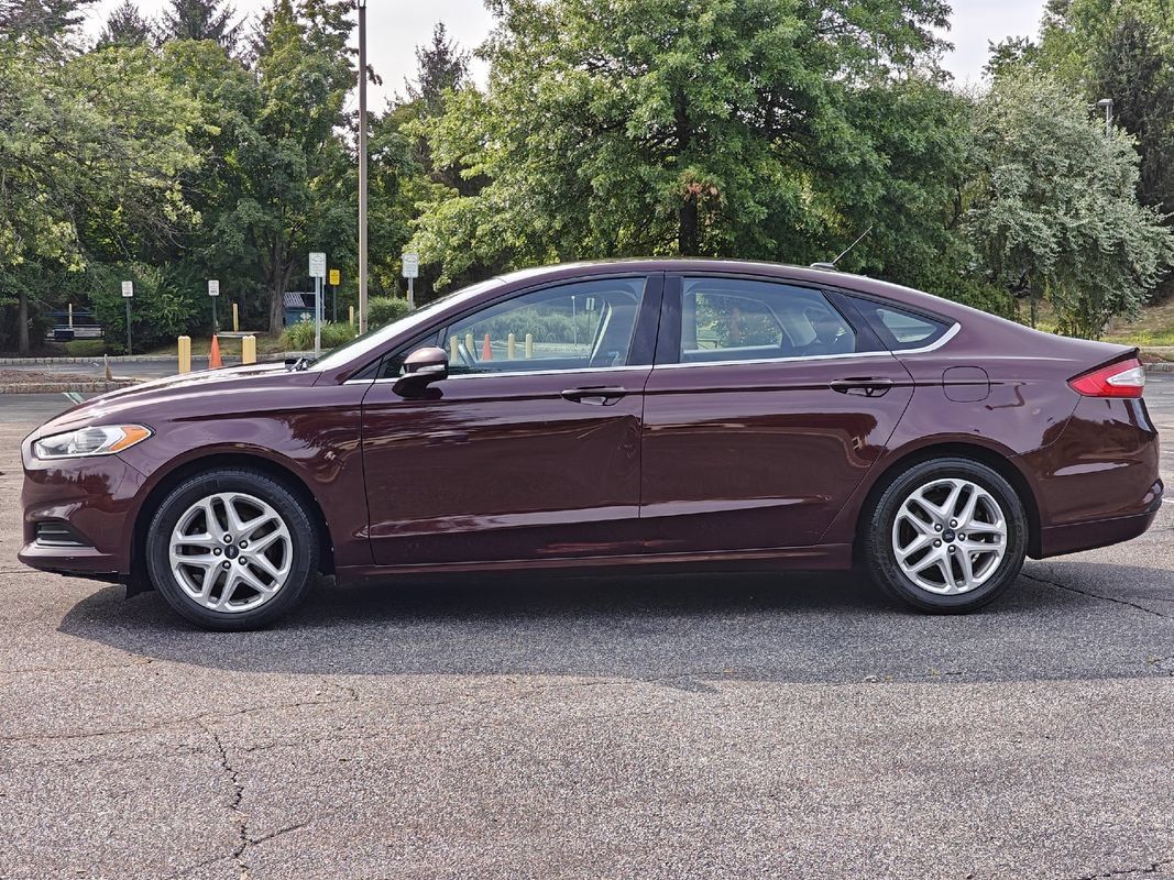 Used 2013 Ford Fusion SE FWD image 14