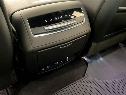 Used 2025 Cadillac Escalade Sport Platinum image 34