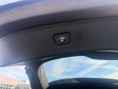 Used 2019 Ford Explorer Limited w/ Class III Trailer Tow Package image 21