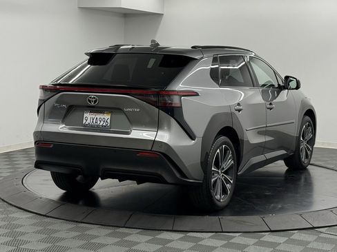 Used 2023 Toyota bZ4X Limited image 6