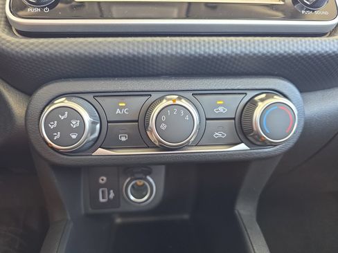 Certified 2025 Nissan Kicks Play S FWD image 23