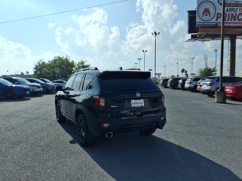 Used 2024 Honda Passport Black Edition image 5