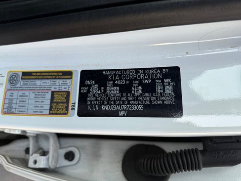 Used 2024 Kia Soul LX image 25