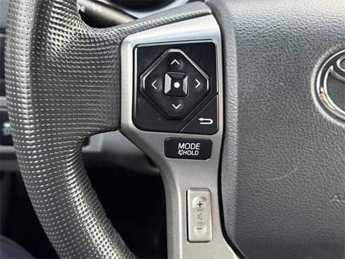 Used 2014 Toyota Tacoma PreRunner image 24