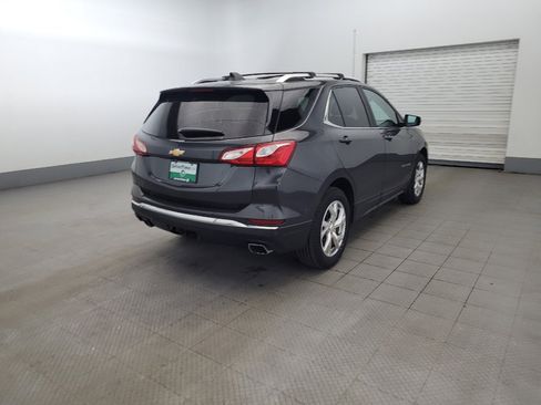 Used 2019 Chevrolet Equinox LT w/ Sun & Navigation Package AWD/4WD image 9