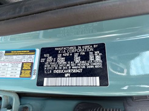 Used 2024 Kia Seltos S AWD/4WD image 29