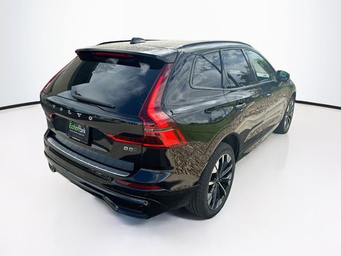 Used 2026 Volvo XC60 B5 Plus AWD/4WD image 9