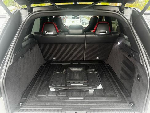 Used 2019 Land Rover Range Rover Sport SVR image 32