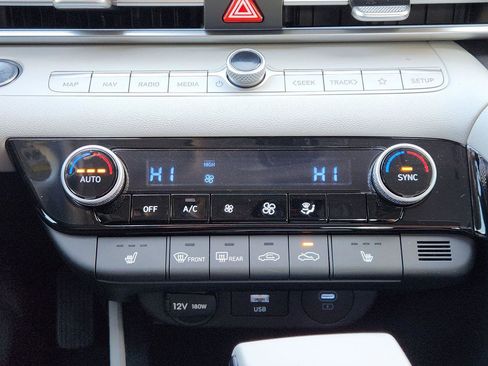 New 2026 Hyundai Elantra Limited image 15