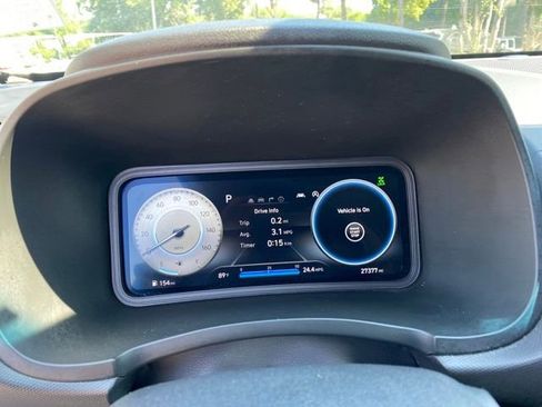 Used 2023 Hyundai Kona Limited AWD/4WD image 11
