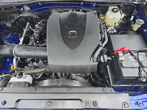 Used 2022 Toyota Tacoma TRD Off-Road image 33