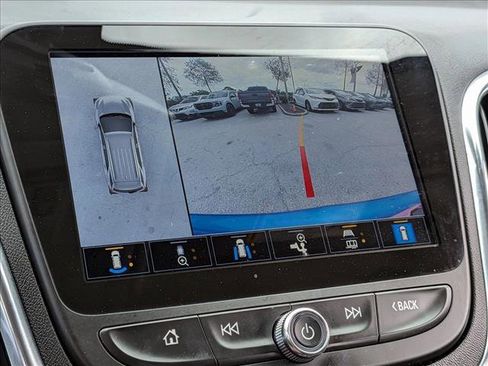 Used 2024 Chevrolet Equinox LT image 13