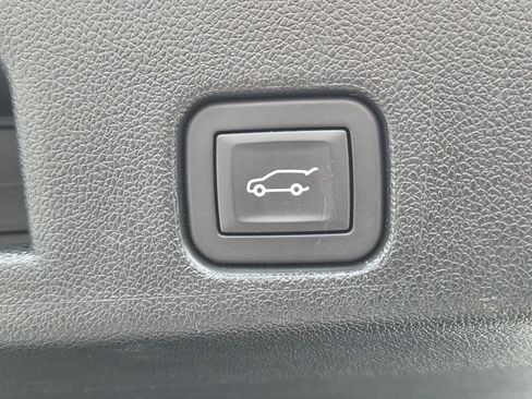 Used 2024 GMC Acadia Denali w/ LPO, Floor Liner Package image 32