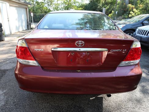 Used 2006 Toyota Camry LE image 7