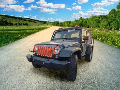 Used 2018 Jeep Wrangler Sport AWD/4WD image 3