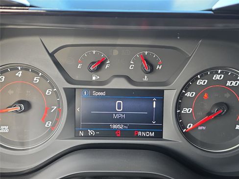 Used 2022 Chevrolet Camaro LT image 21