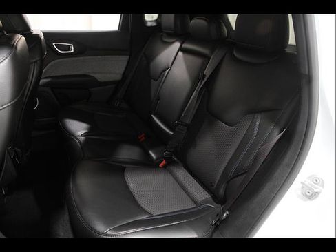 Used 2023 Jeep Compass Latitude w/ Convenience Group AWD/4WD image 19