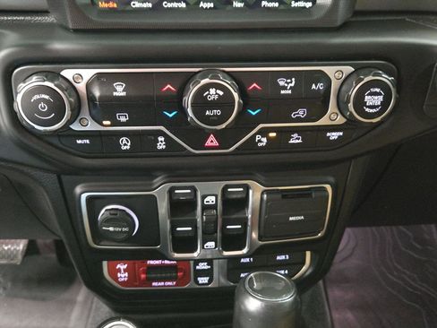 Used 2021 Jeep Wrangler Unlimited Rubicon image 5