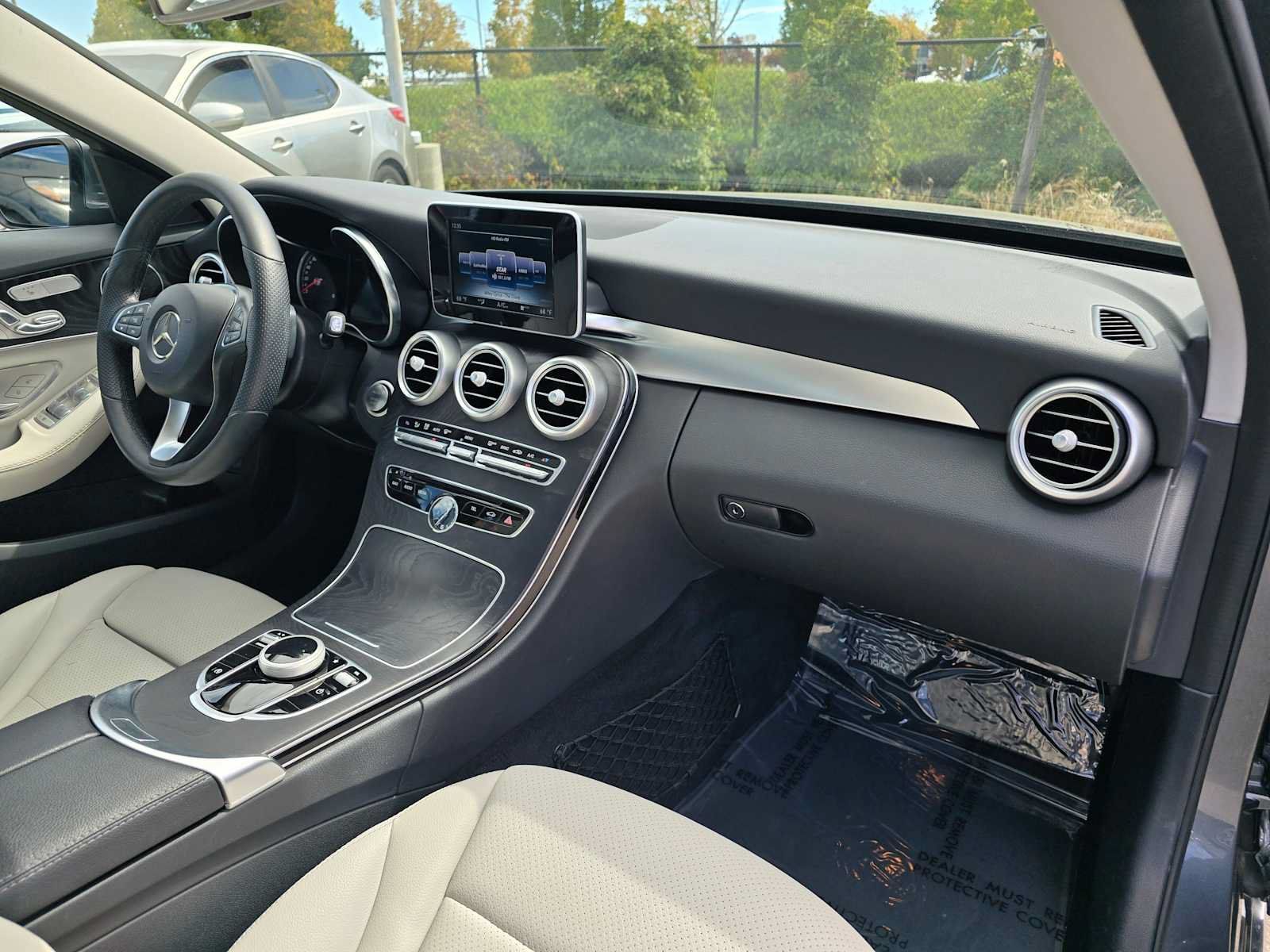 Used 2017 Mercedes-Benz C 300 Sedan image 9