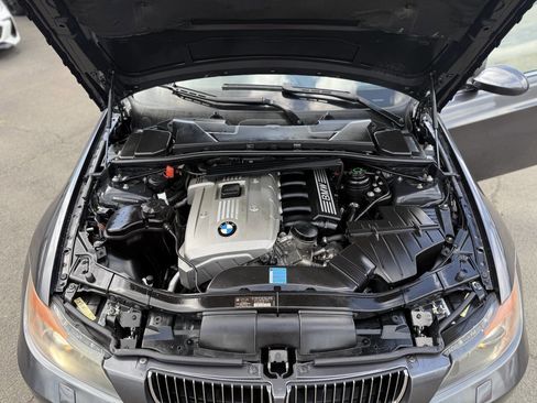 Used 2006 BMW 330i Sedan RWD image 23