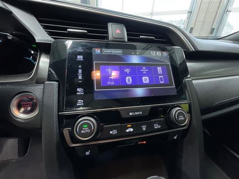 Used 2017 Honda Civic EX image 16