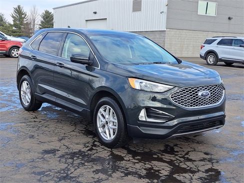 Certified 2024 Ford Edge SEL w/ Convenience Package image 2