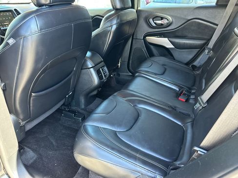 Used 2017 Jeep Cherokee High Altitude image 15