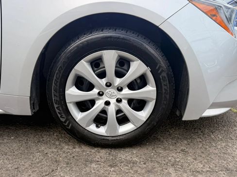 Used 2023 Toyota Corolla LE FWD image 28