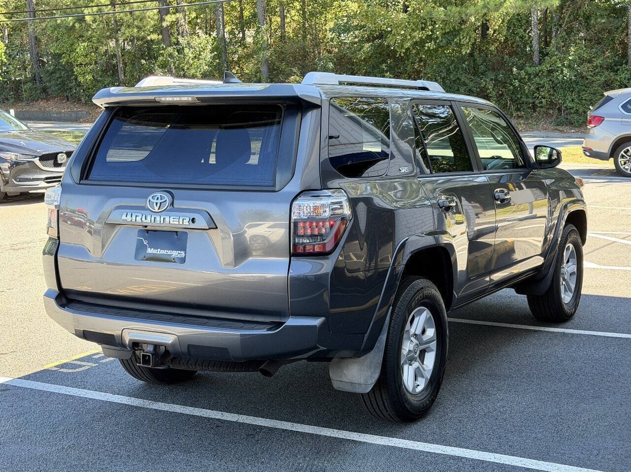 Used 2016 Toyota 4Runner SR5 AWD/4WD image 7